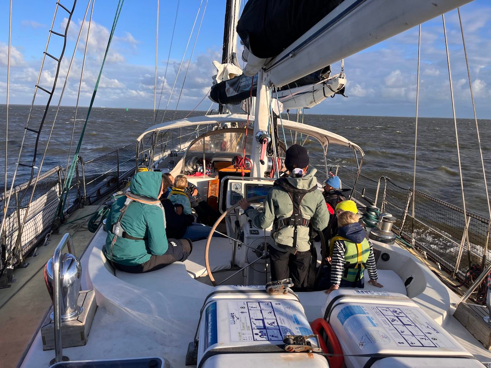 Kinderen_op_boot-1694595146