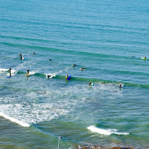 Combineer cultuur en golven in deze Noord-Marokkaanse steden