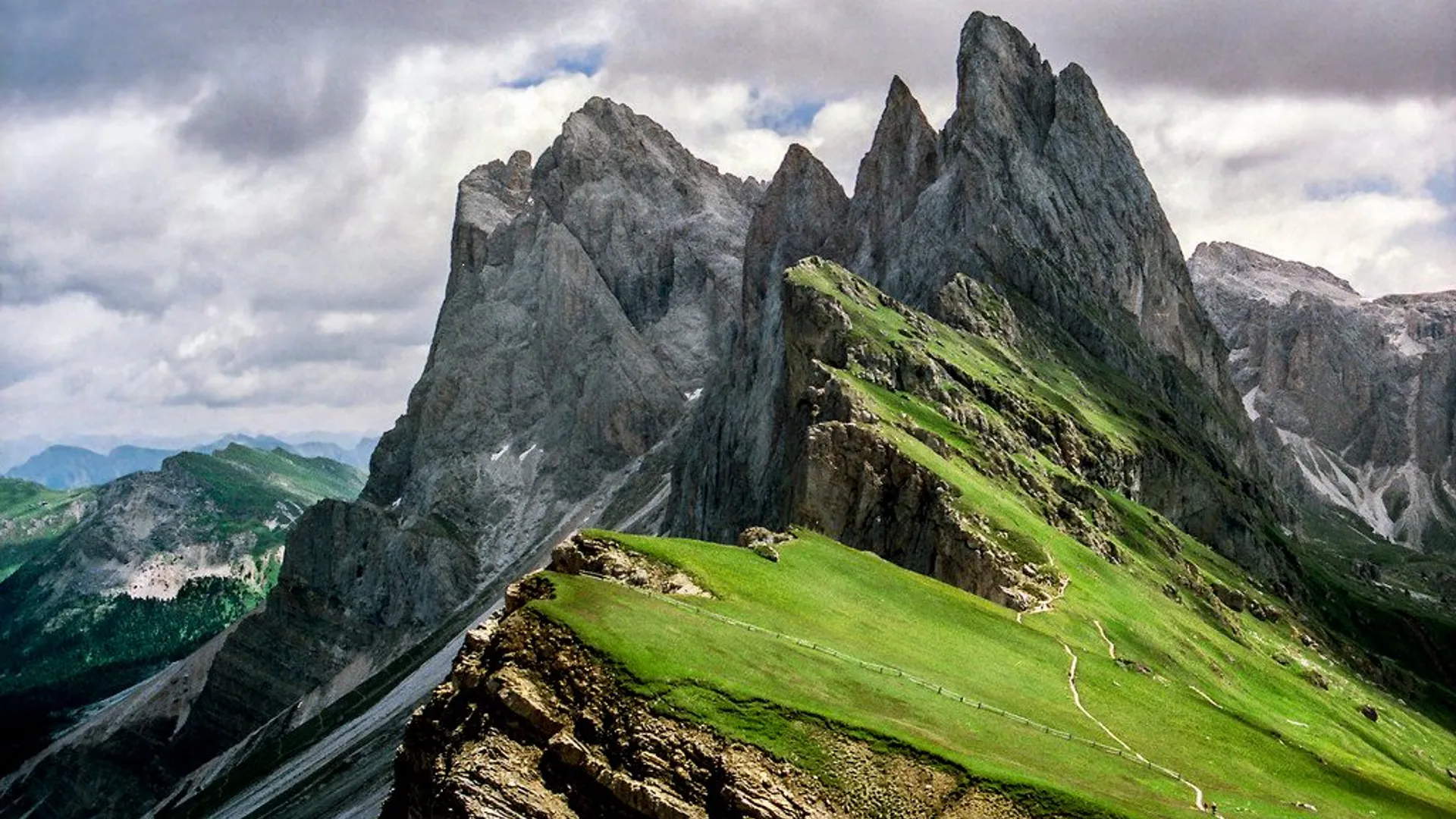 f43329d0-f8aa-4b40-b82e-2ce285bfd956-1604998763