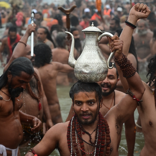 Maha Kumbh: Een festival waar een tijdelijke megastad voor gebouwd moet worden