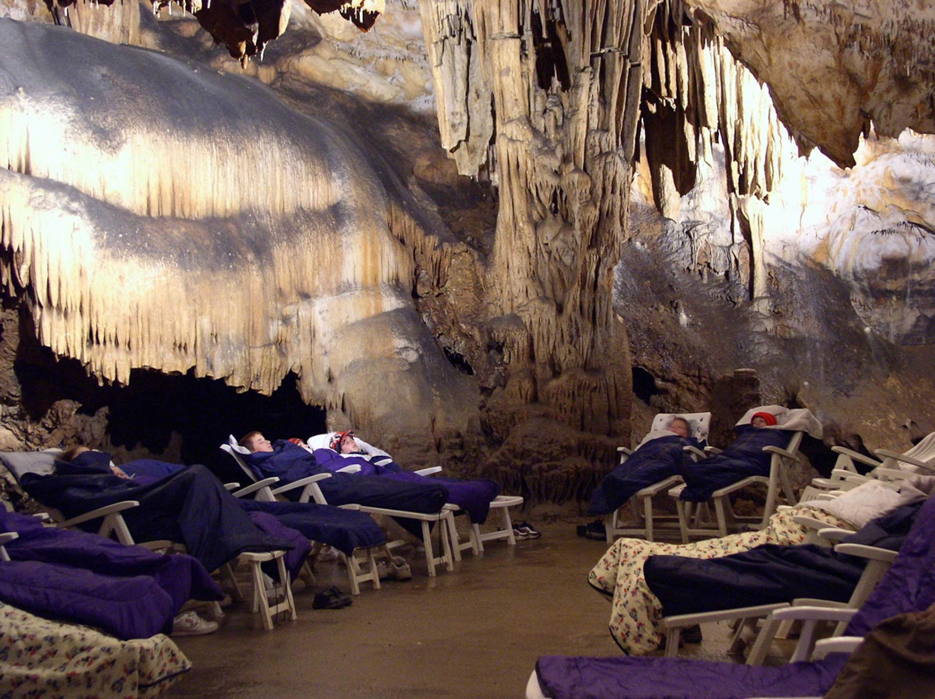 K_pele__t_s___commons.wikimedia.org-1711553629