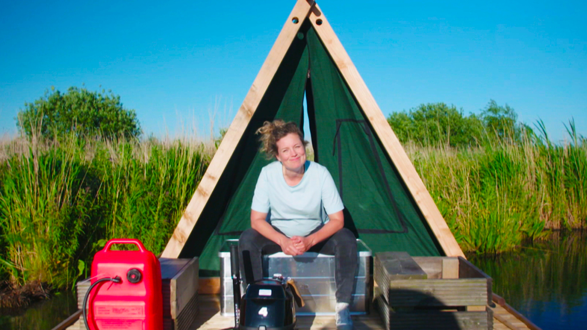 Nienke_in_Eigen_Land-1682687731