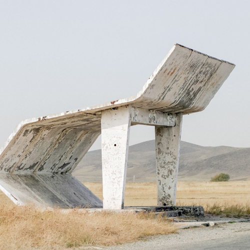 De bushokjes van Christopher Herwig: “Ik wil het bijzondere in iets doodgewoons vastleggen”