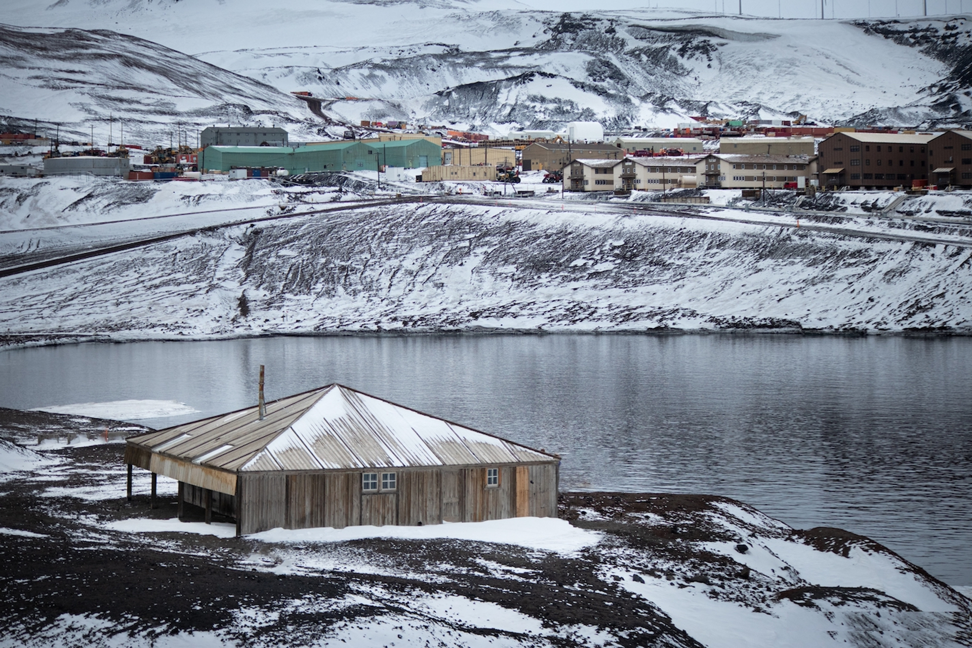 shutterstock_2349084603-1703082609