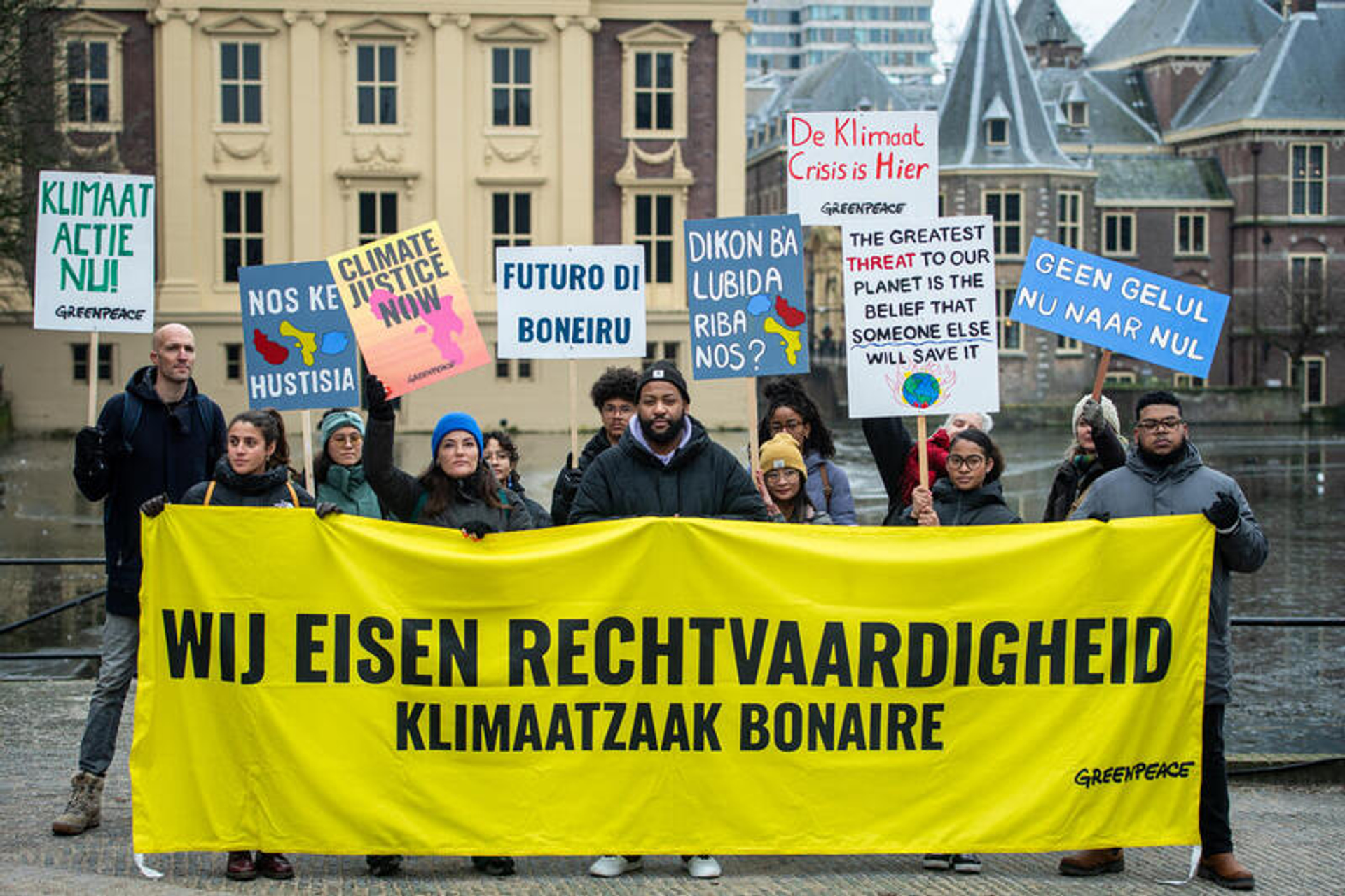 GP0STZ6F4_Low_res__800px_-1748871137