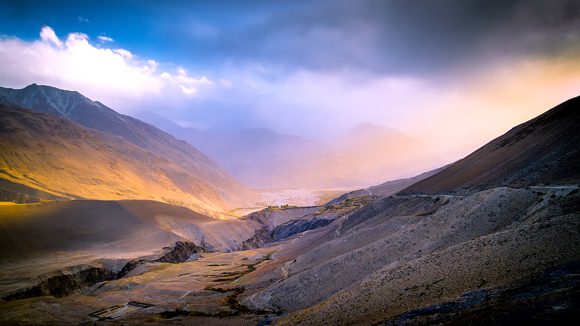 3OR_Wakhan_Corridor_vallei-1657102594