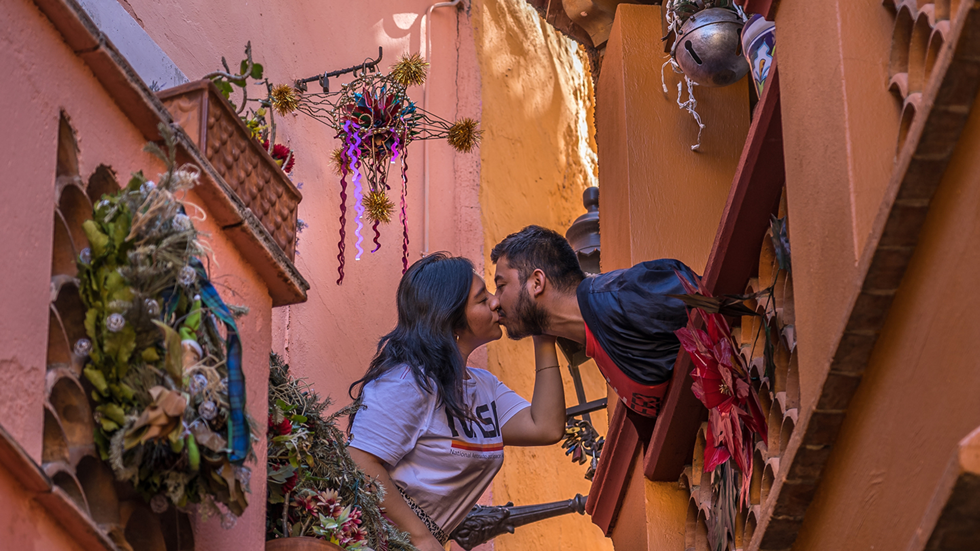 callejondelbesoGuanajuatoMexico-1707828341