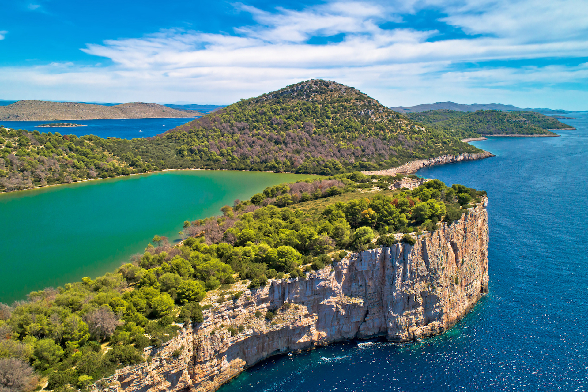 shutterstock_1505835008-1682670267