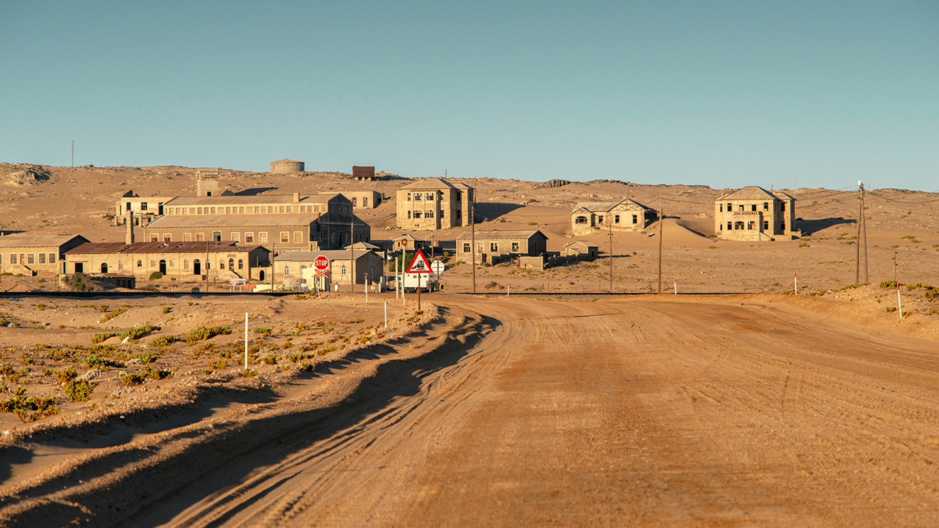 3OR_Kolmanskop_dorp_Namibie_-1658175437