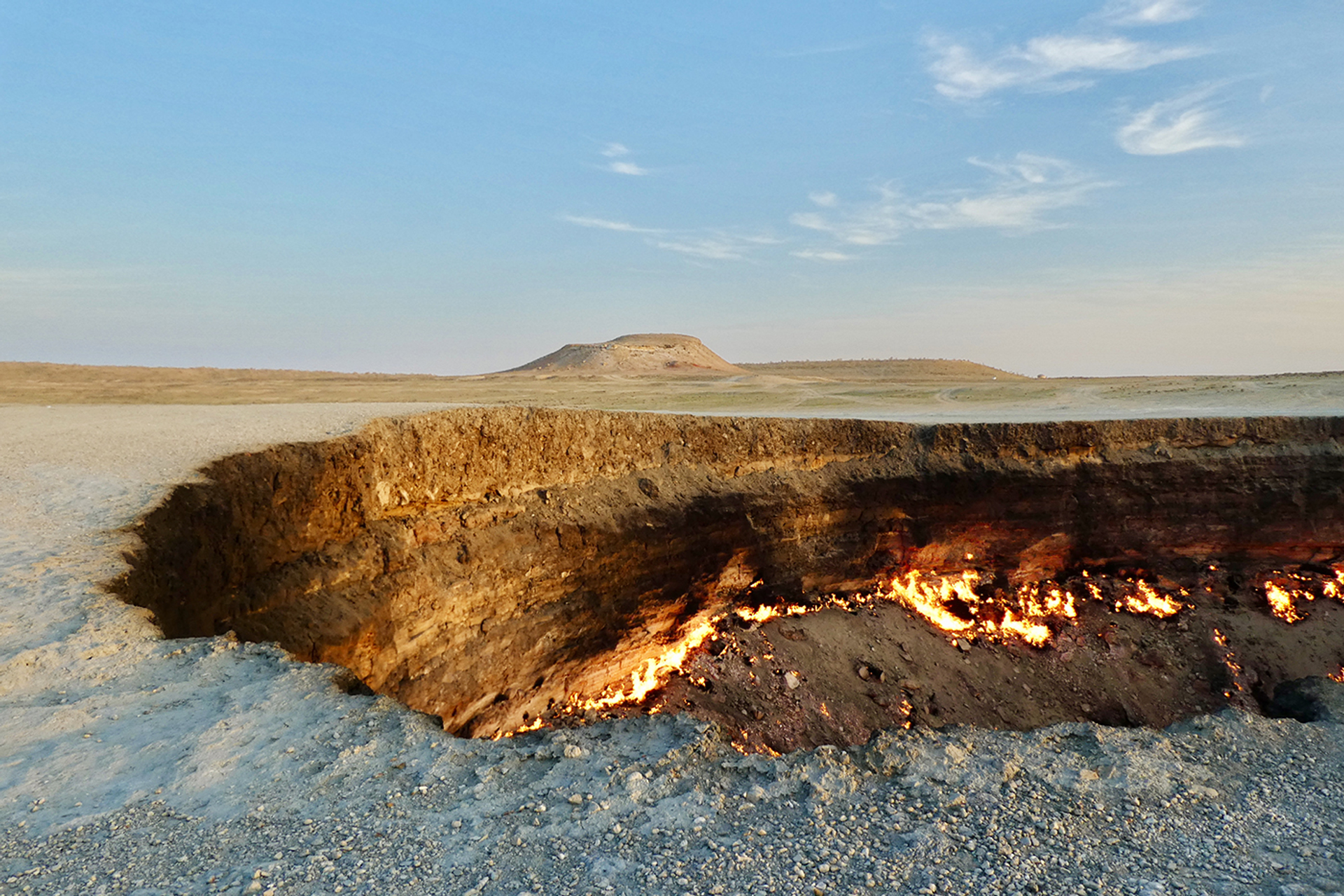 3OR_Krater_van_Derweze_Turkmenistan-1658411989