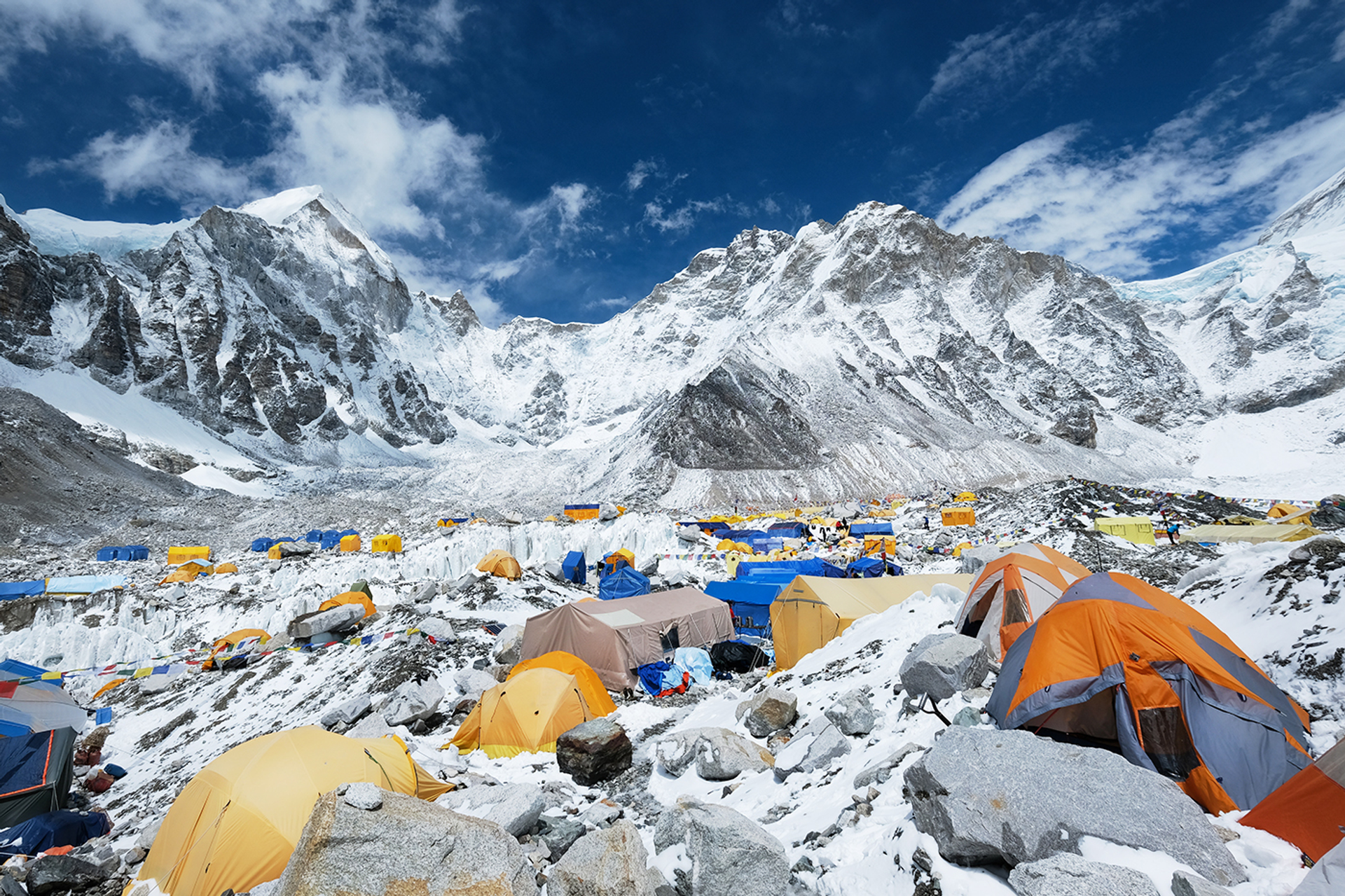 3OR_Mount_Everest_basecamp_Nepal-1657270648