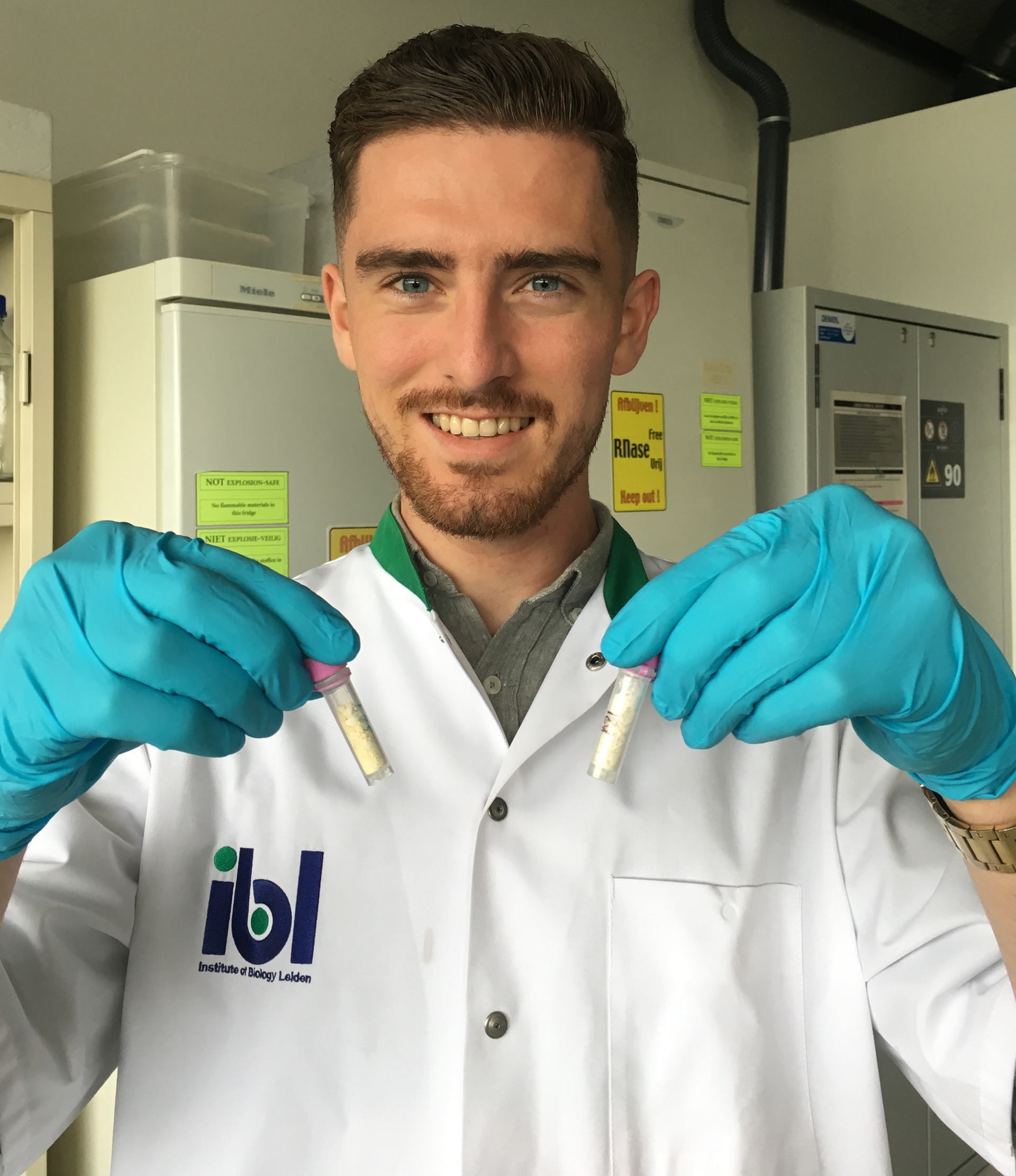 Jory_in_lab_copyright_Jory_van_Thiel-1655383068