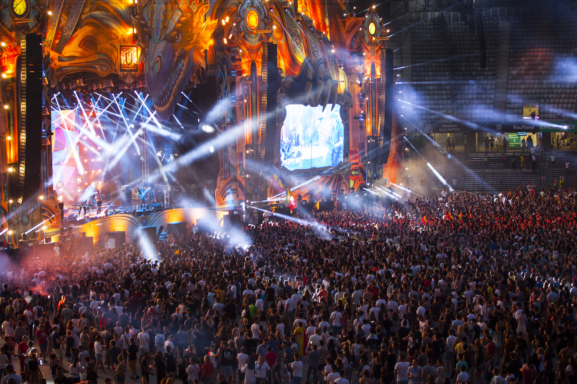 Melinda_Nagy___Shutterstock.com-1699605150