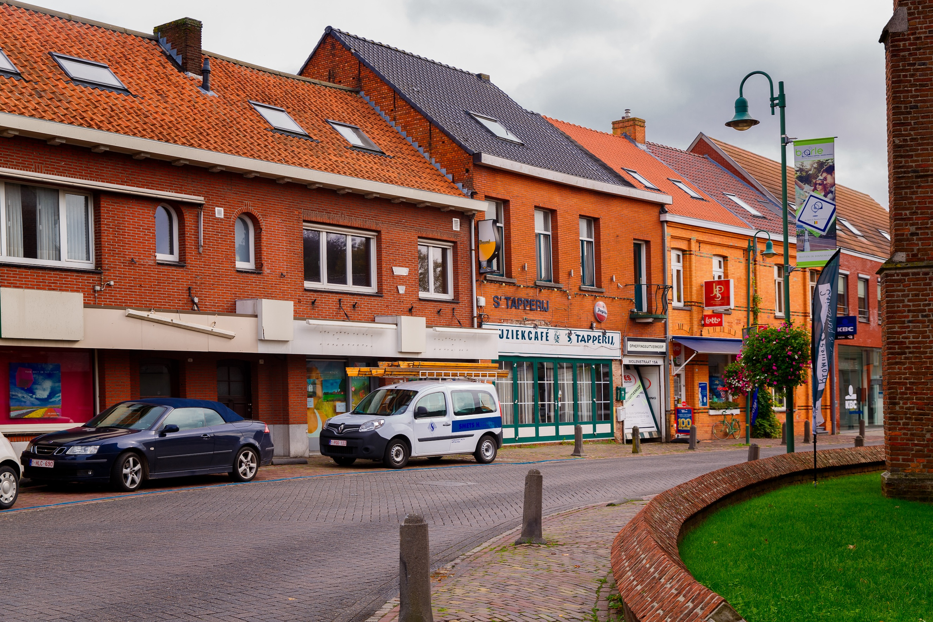 shutterstock_1835972965-1669122501