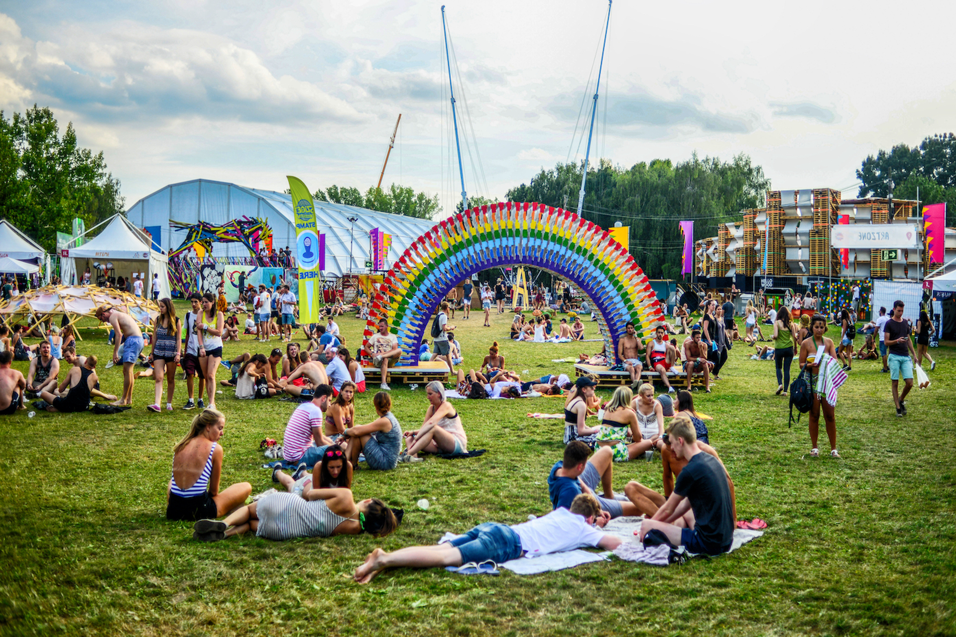 Sziget___Bobica10___Shutterstock.com-1699605056