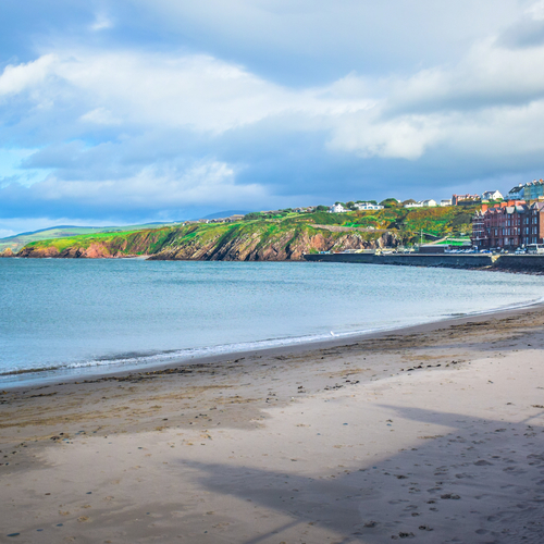 Isle of Man laat per direct alle coronamaatregelen varen