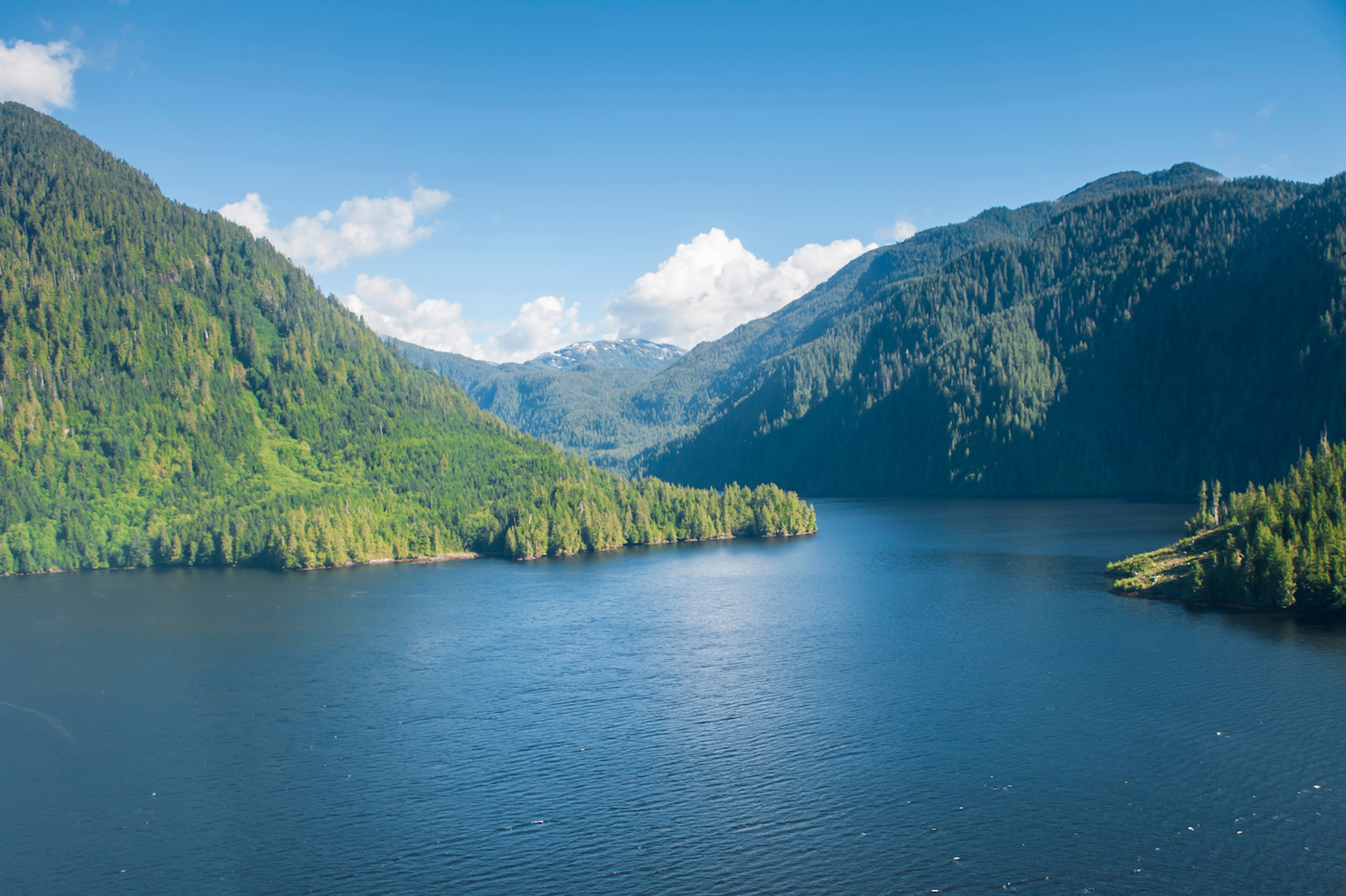 Canada_Danita_Delimont_shutterstock-1634912086