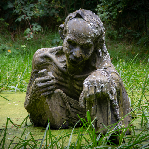 Dit meditatiepark staat vol met bizarre sculpturen