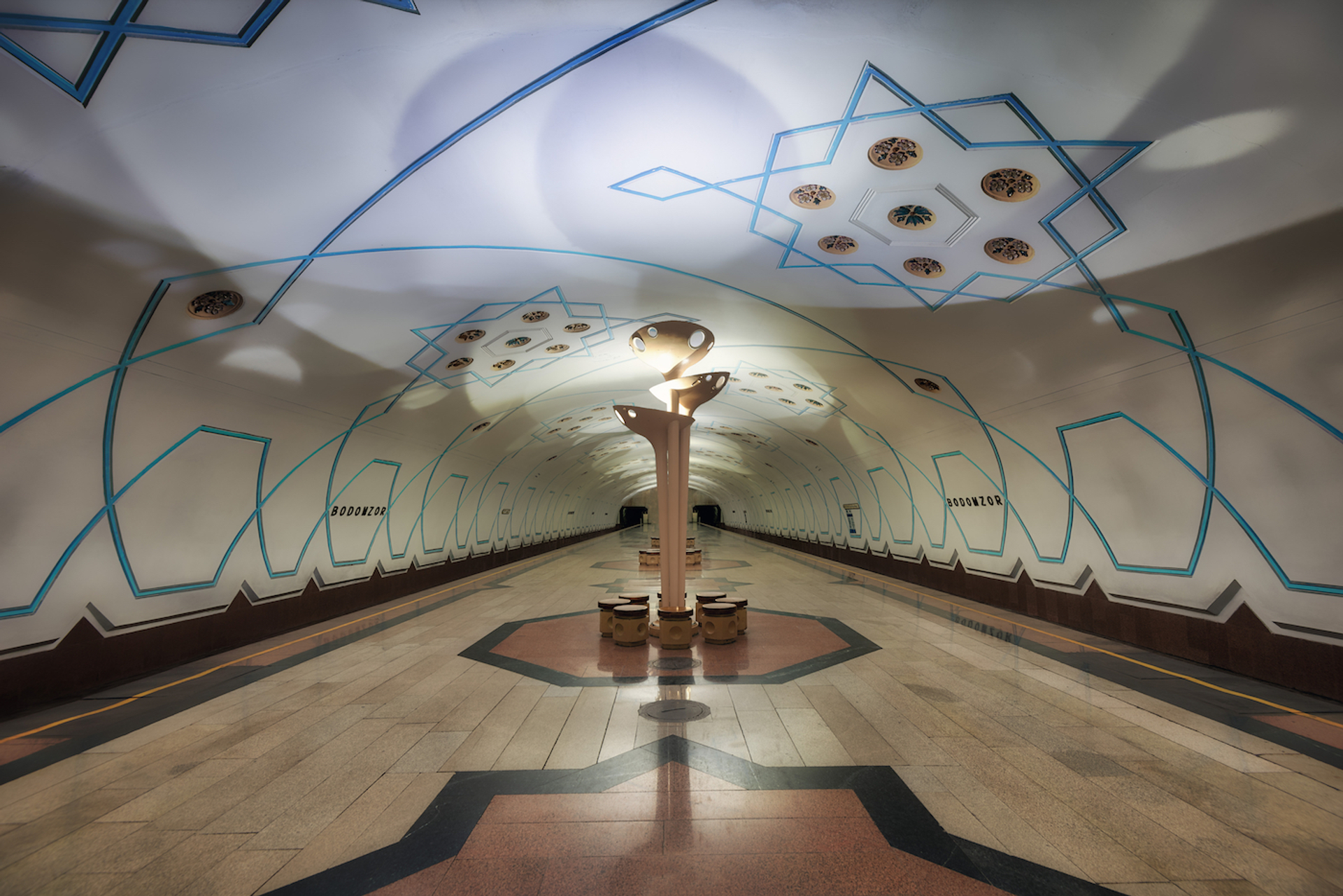 Lukas_Bischoff_Photograph_-1701871973