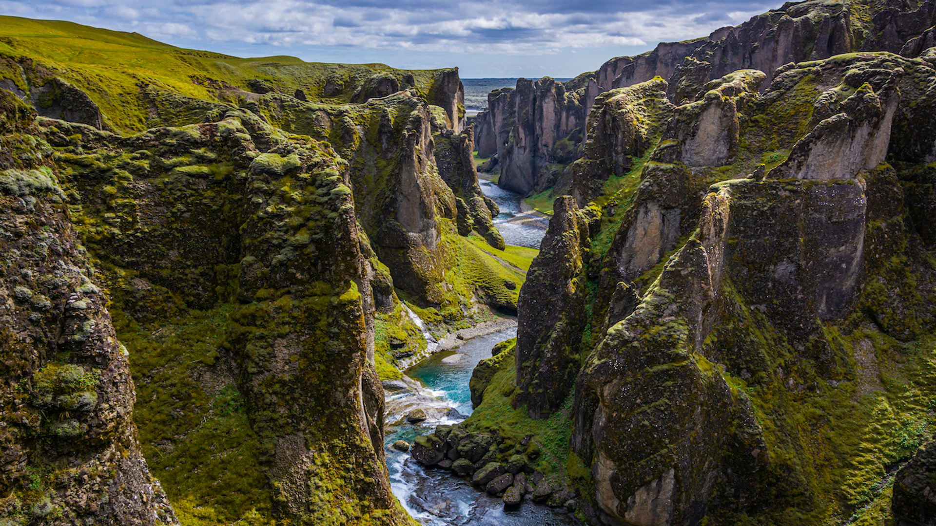 IJsland_DanielTurbasa_shutterstock-1634912087