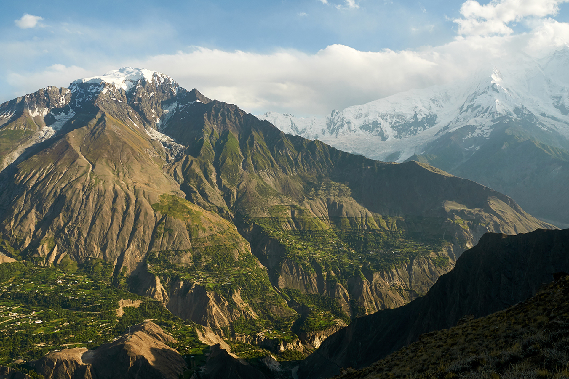 3OR_Hunza_Valley_Karakoram_Highway-1653386148