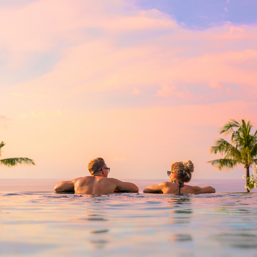 Romantische reisverhalen: “Na een poolparty en quadrijden in de woestijn sloeg de vonk over”