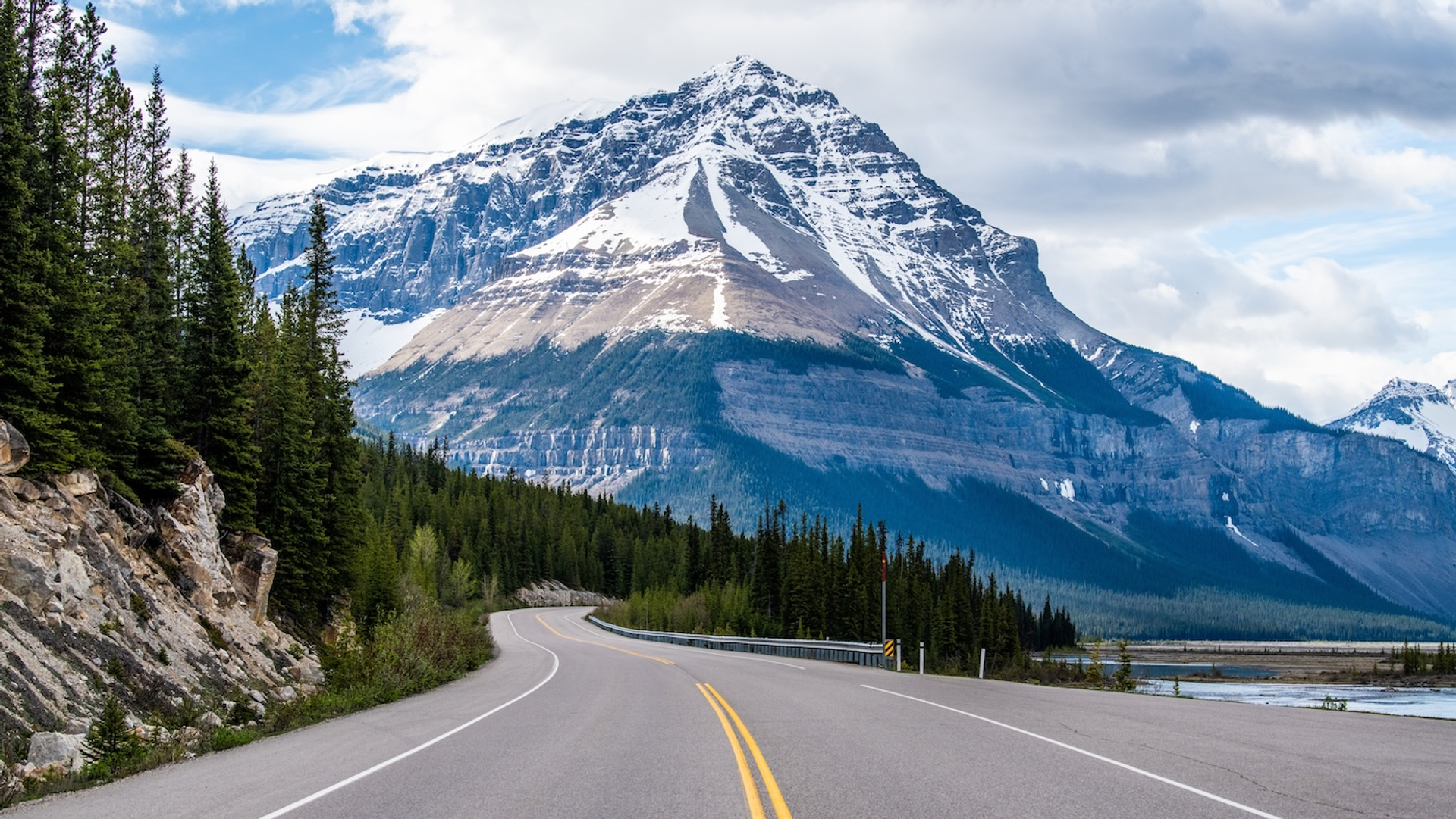 Charles_HHuang-1740062812