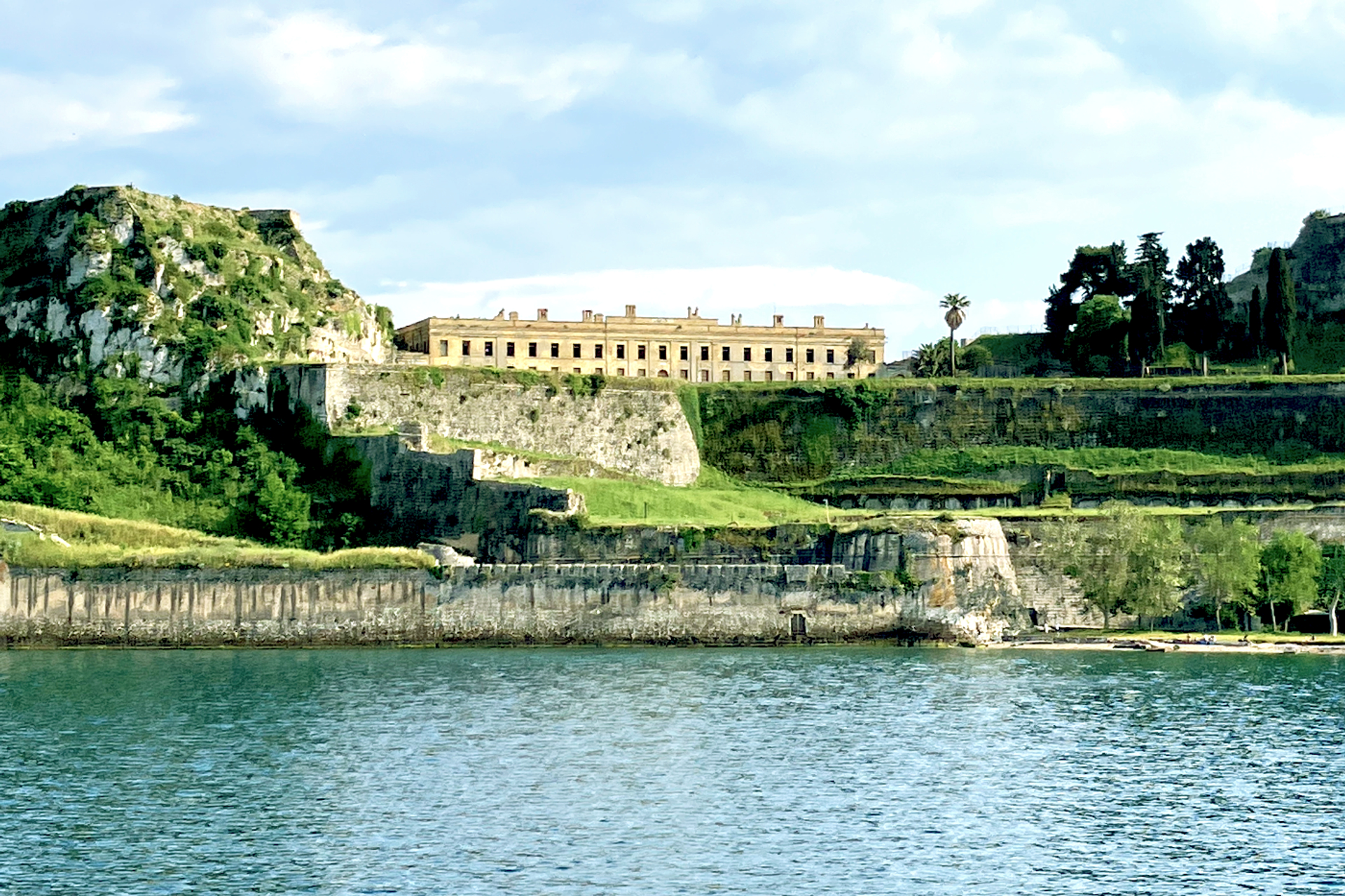 BritsZiekenhuis_Sembergmantravels-1692786552