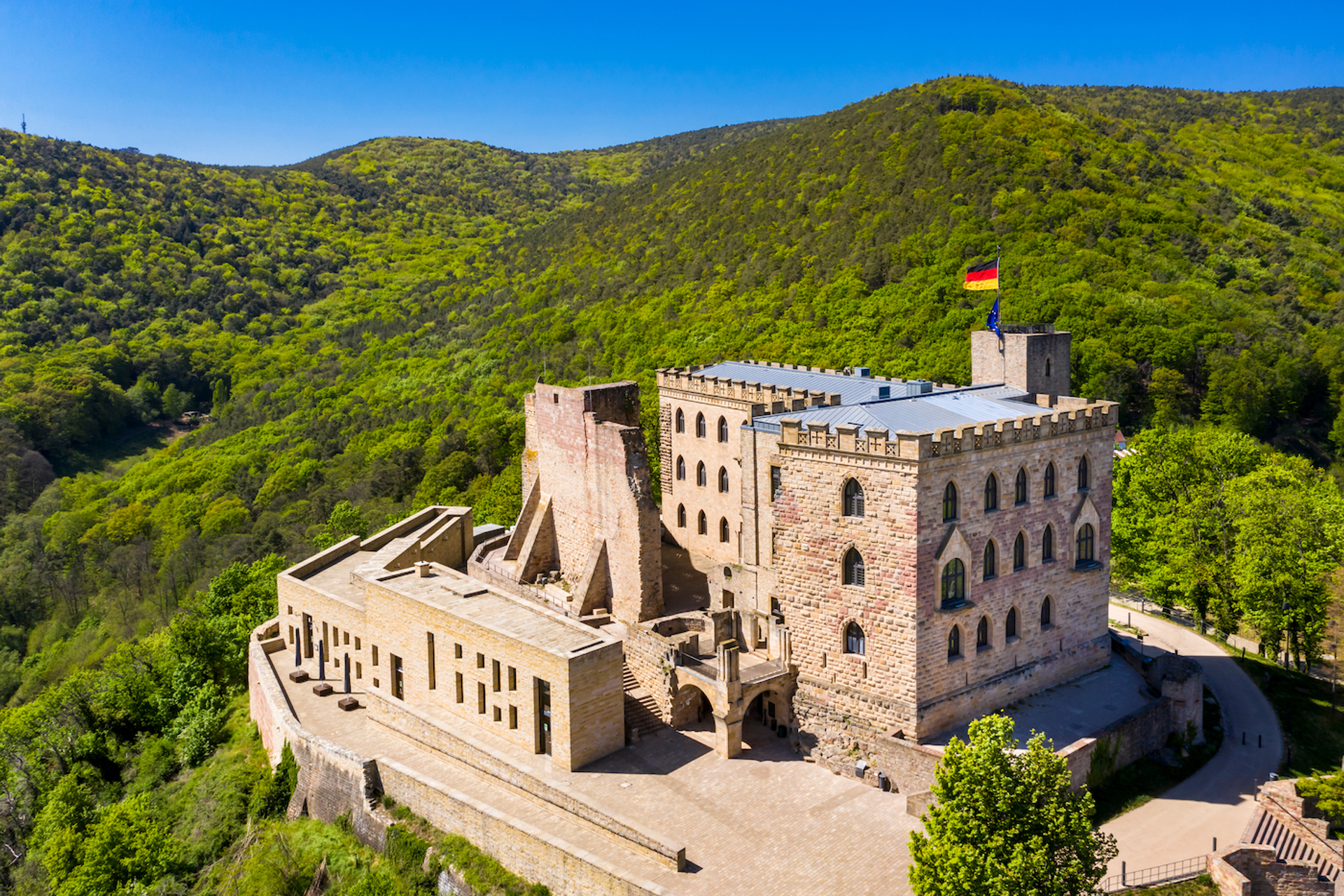 shutterstock_1764109739-1644593051