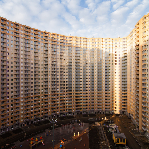In deze flat wonen meer dan tienduizend mensen