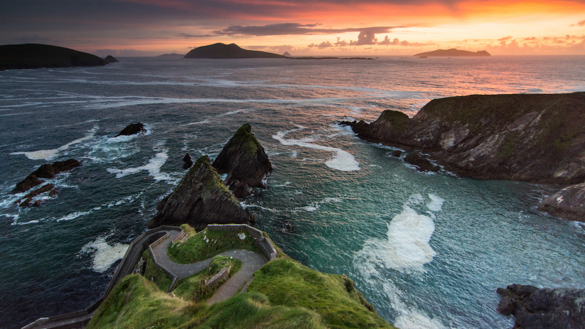 Joe_Dunckley___Shutterstock.com-1703163207