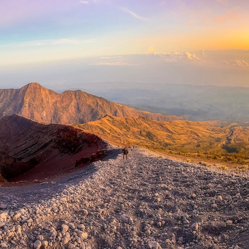 Mount Rinjani: De top bereiken, maar tegen welke prijs?