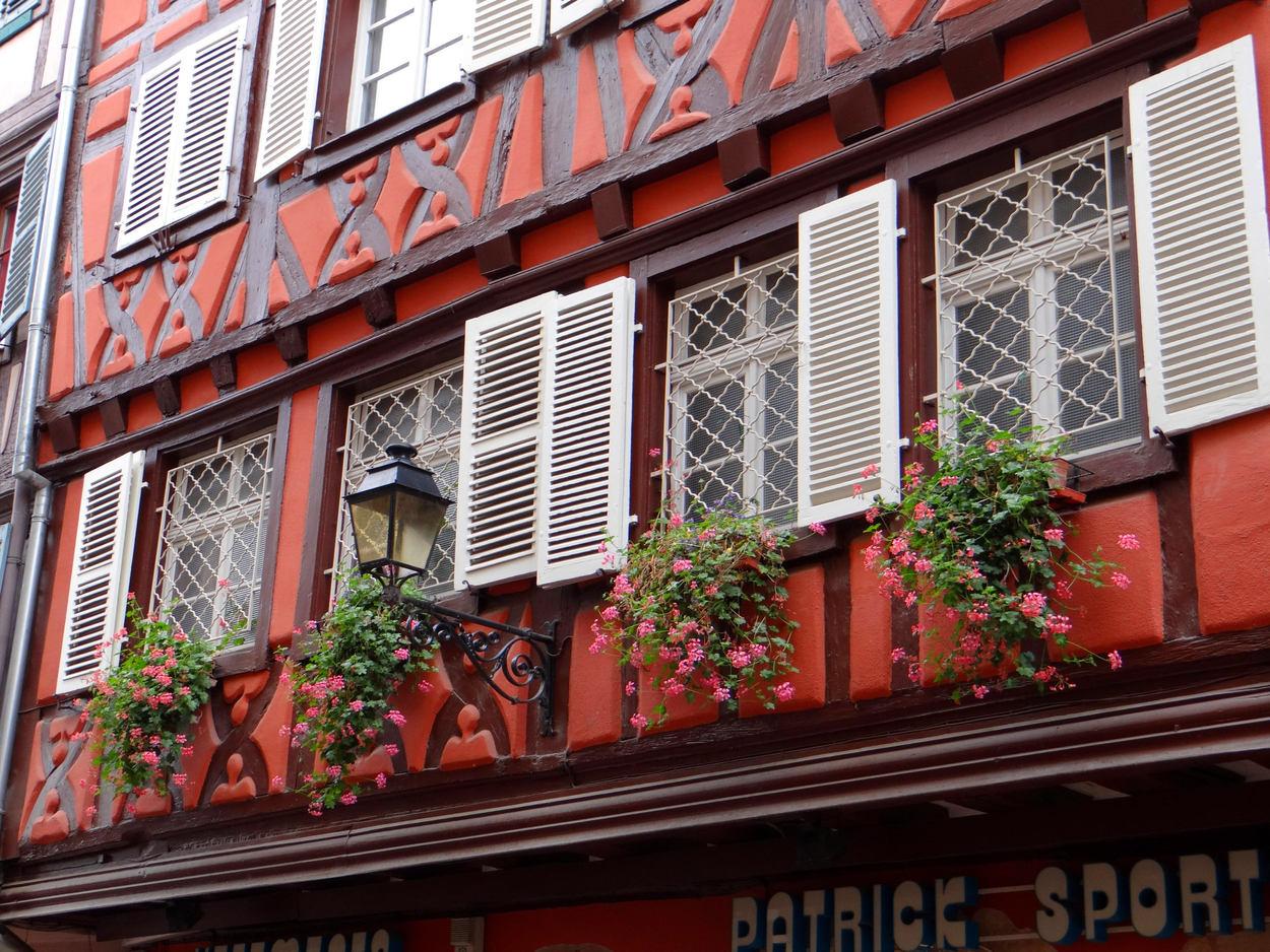 road-white-street-window-restaurant-home-996094-pxhere.com