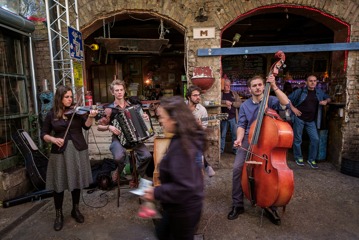 Szimpla kert 6