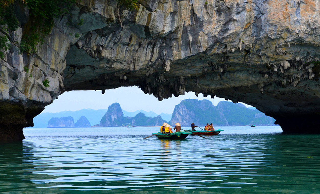 Bai Tu Long