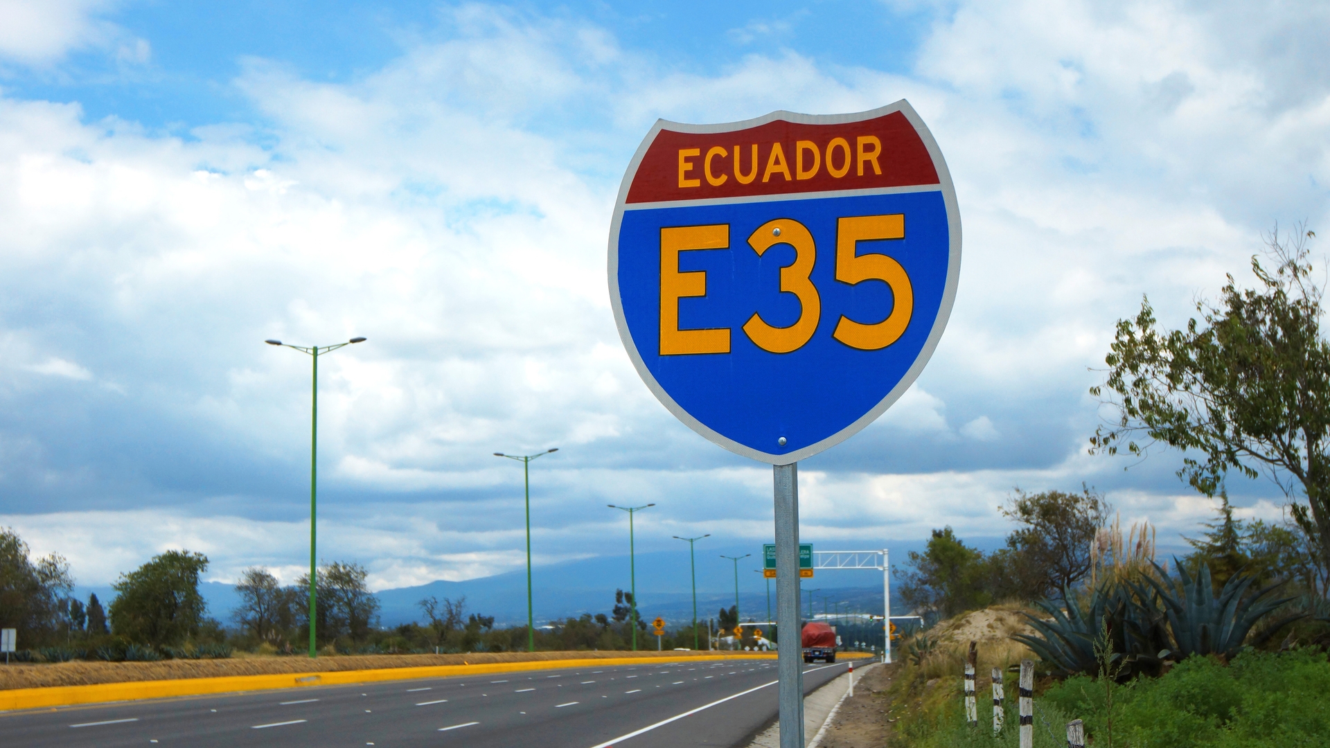 Ecuador Road photo